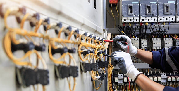 Professional Electrician technician working in Kingman, KS